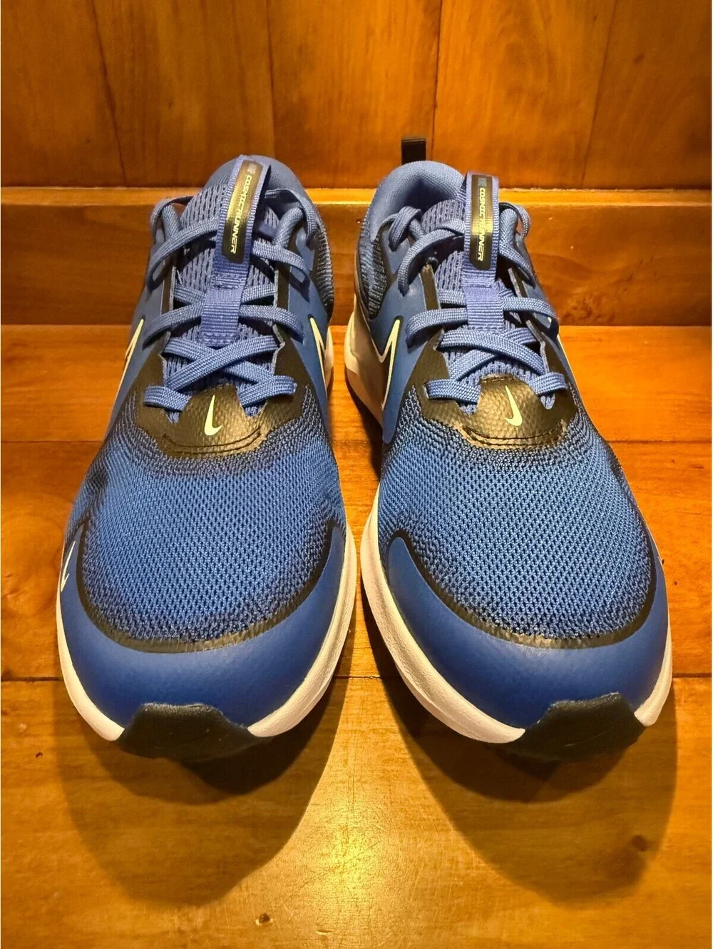 New Nike Comic Runner Hyper Sneakers Royal Blue/White Youth Size 7